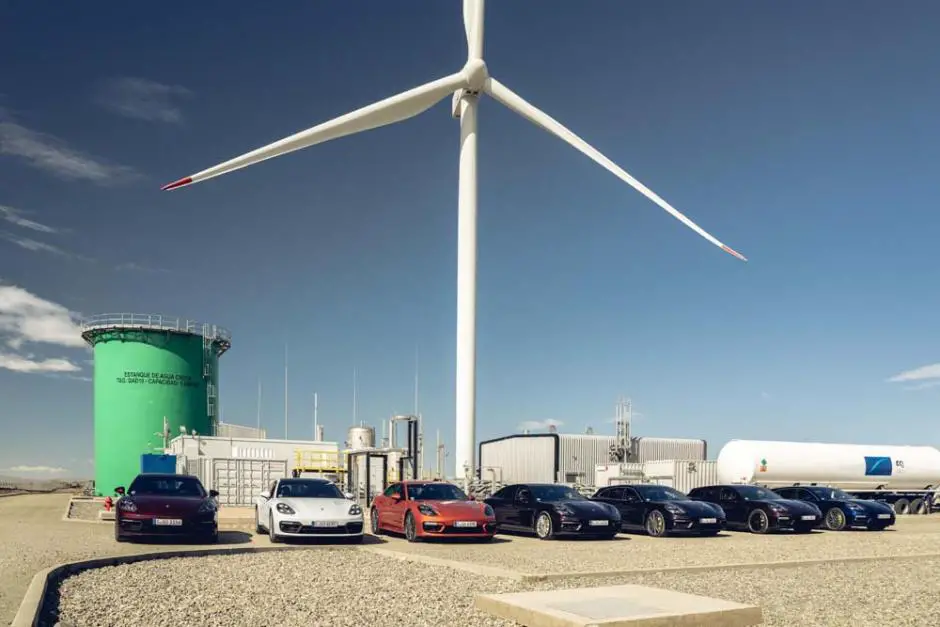 Porsche dispone ya de una fábrica de combustible sintético en Chile