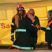 Los seis bomberos que entraron al edificio, a punto de morir: «Se despidieron por la emisora»