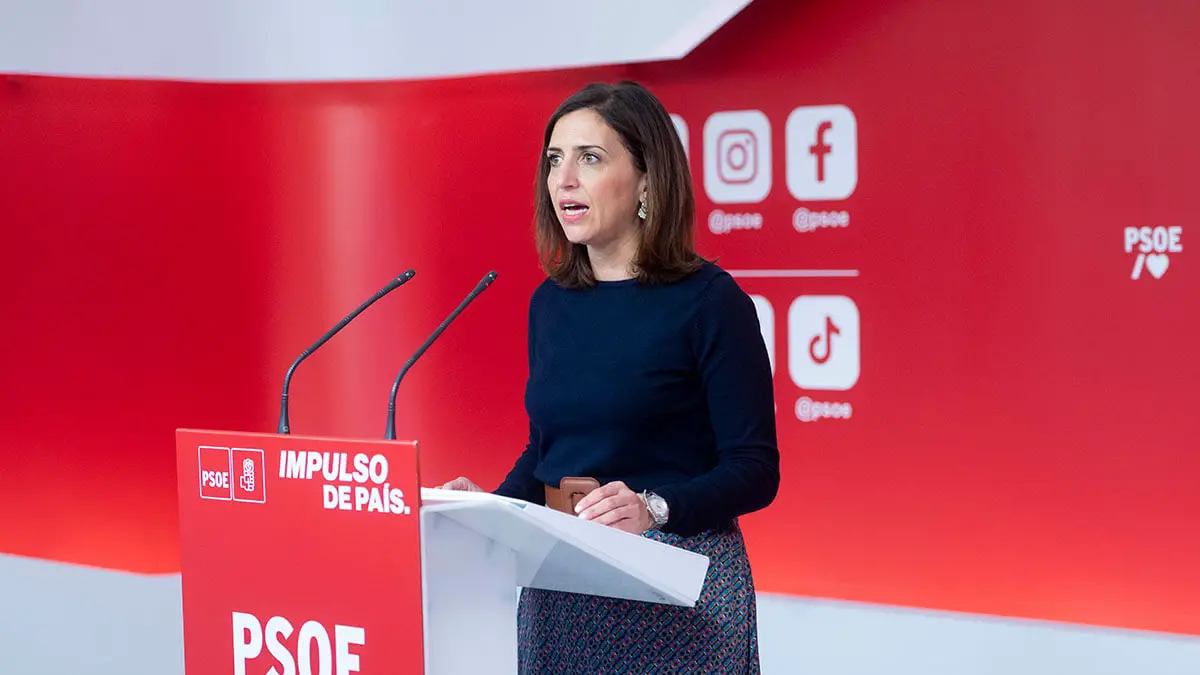 La-portavoz-del-PSOE-Esther-Pena.jpg