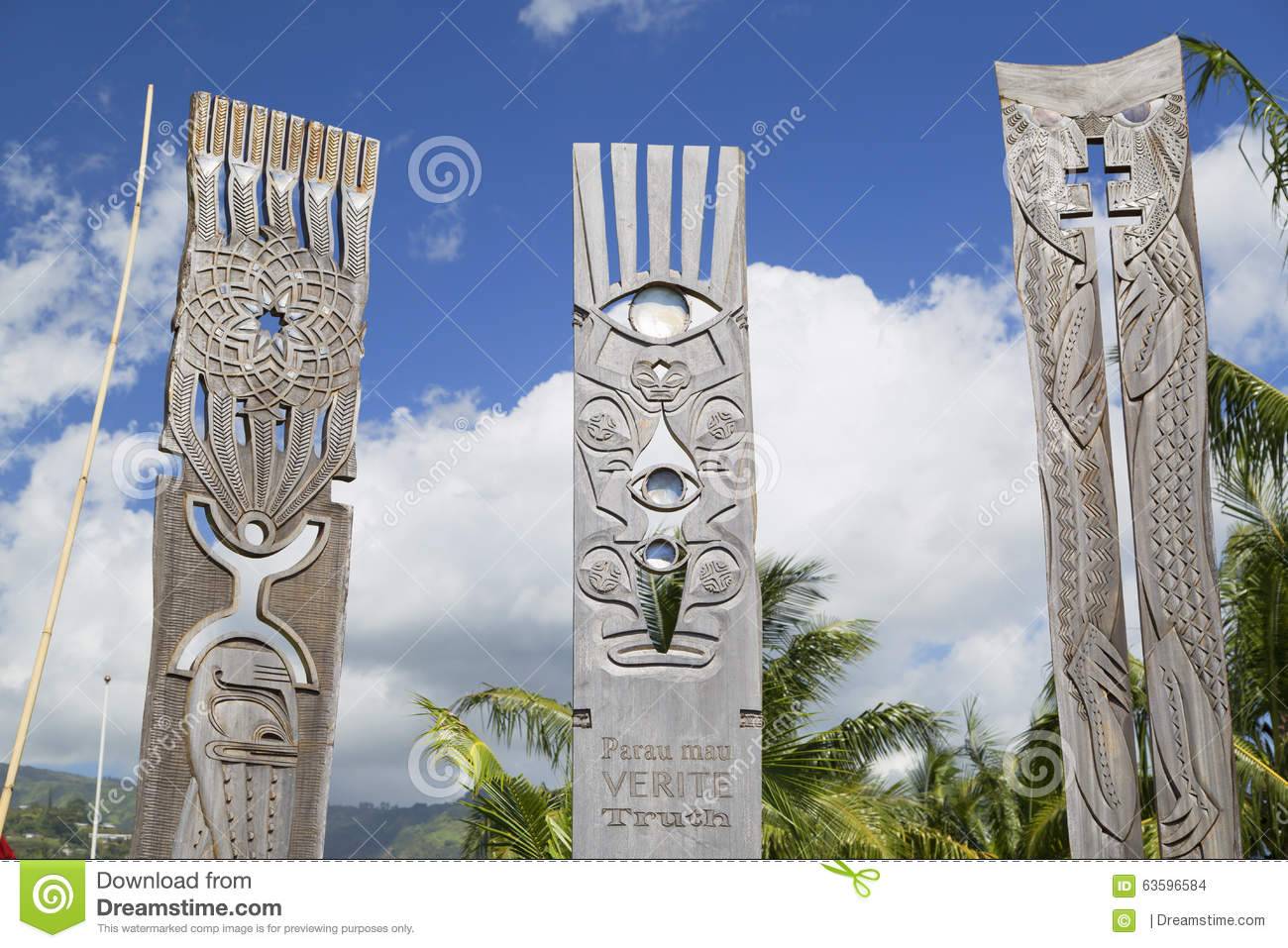 monumento-la-prueba-nuclear-en-jardins-de-paofai-pape-ete-tahití-polinesia-francesa-63596584.jpg