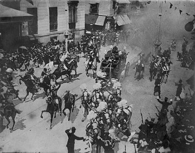 440px-Anarchist_attack_on_the_King_of_Spain_Alfonso_XIII_(1906).jpg