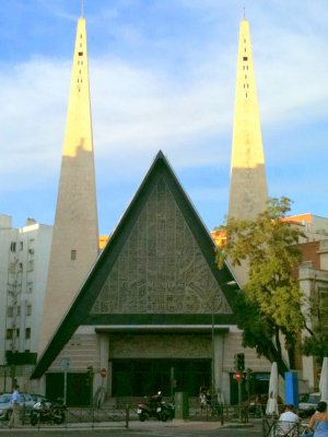 iglesia-piramide.jpg