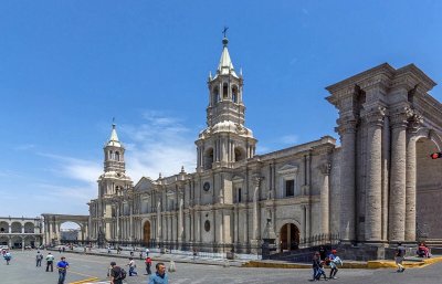 1200px-Catedral_Arequipa%2C_Peru.jpg