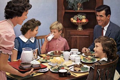 How-to-be-a-perfect-fifties-family.jpg