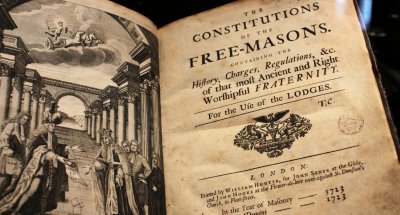 -and-was-printed-in-June-1734-by-Benjamin-Franklin.jpg