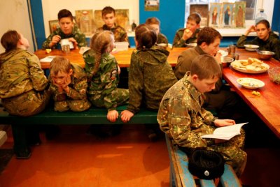 Entrenamiento militar para niños rusos | Fotos | Internacional | EL PAÍS