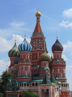 1200px-Saint_Basil_Cathedral,_Moscow.jpg