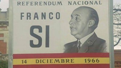 Franco-eslogan-campana-referendum-dictadura_1403869603_15955503_660x371.jpg