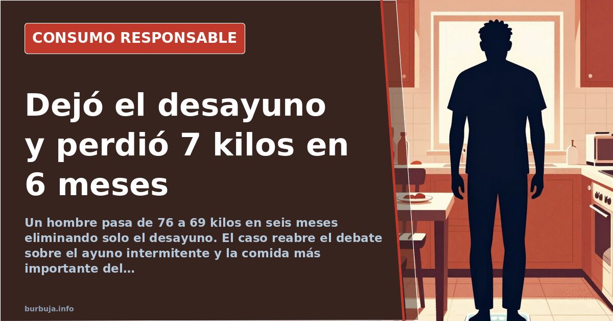 Taza de café solo sobre mesa de madera junto a una tostada sin comer, ilustrando el ayuno intermitente y la eliminación del d