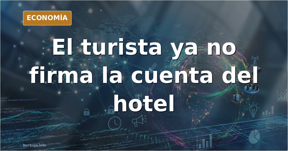 Fachada de hotel en la costa española con pizarra de precios y pocas tumbonas ocupadas en la terraza