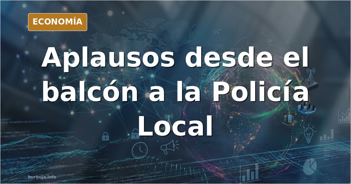 Agentes de policía local reduciendo a un hombre en la calle mientras varias personas graban con el móvil desde un balcón
