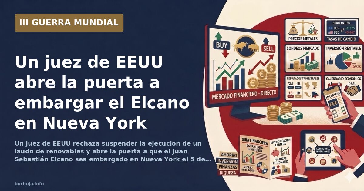 Buque escuela Juan Sebastián Elcano navegando hacia el puerto de Nueva York con la estatua de la Libertad al fondo