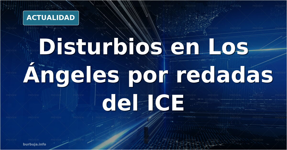 Calle de Los Ángeles con vehículos calcinados durante los disturbios por las redadas del ICE
