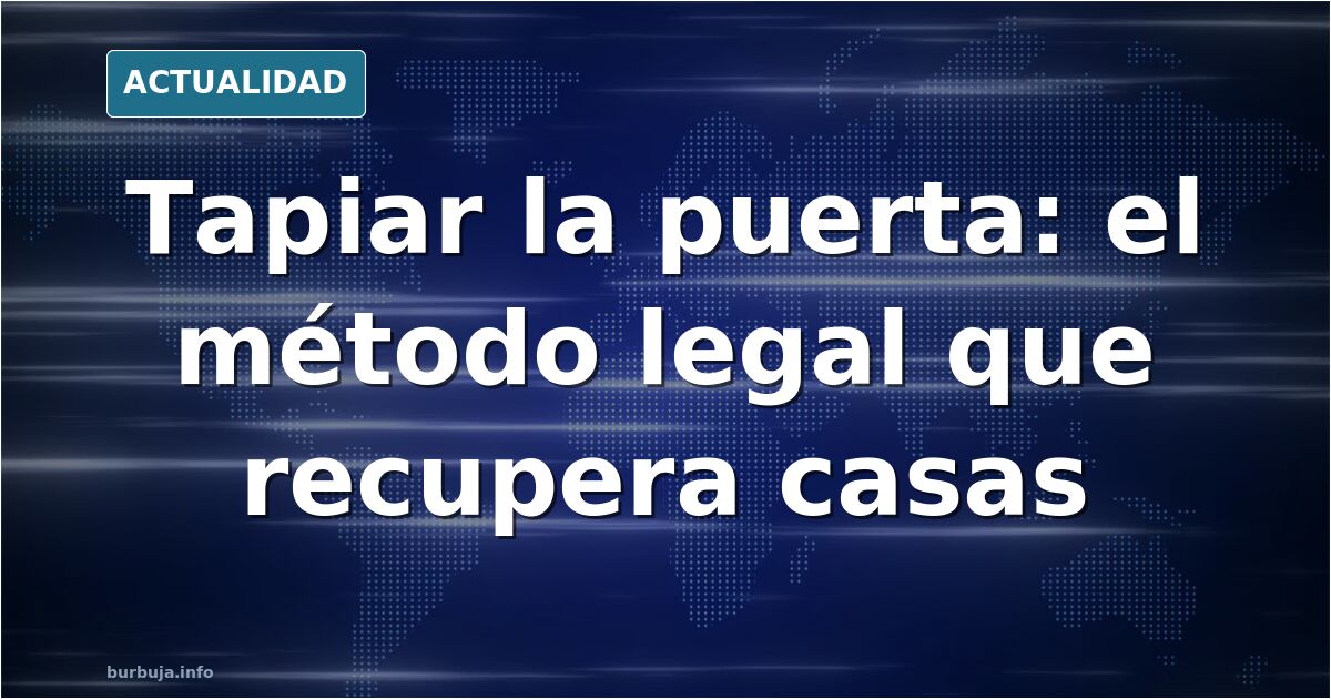 Fachada de vivienda con la puerta sustituida por un muro de ladrillo en un pueblo murciano, método legal contra la okupación