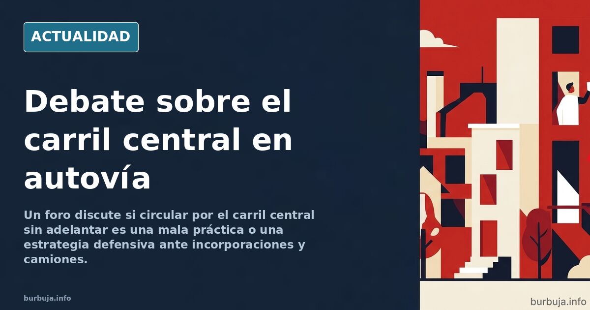 Vista elevada de una autovía de tres carriles con tráfico denso en el carril central y el derecho vacío