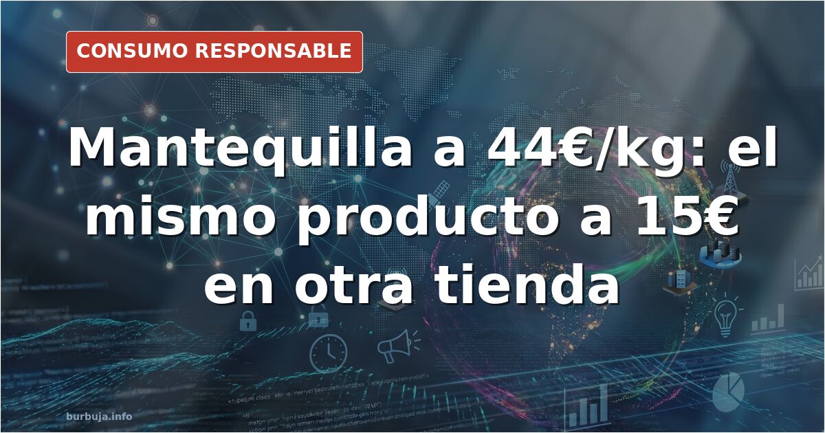 Mantequilla artesanal de pasto en bloque sobre tabla de madera junto a un cuchillo y pan rústico