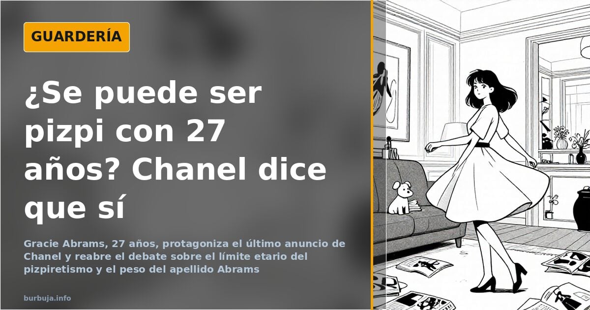 Gracie Abrams posando en el anuncio de Chanel con movimiento de hombros