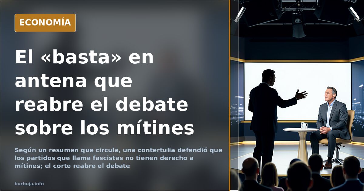 Plató de televisión con varios contertulios ante micrófonos durante un debate