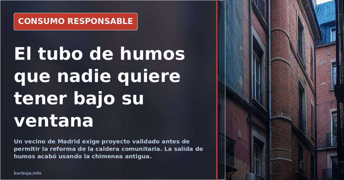 Tubo de salida de humos de caldera de gas instalado en patio interior comunitario junto a ventana de vivienda