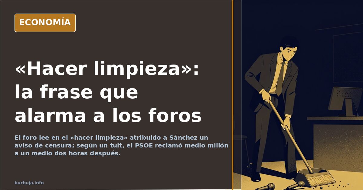 Atrio institucional con micrófonos, atril vacío y banderas al fondo, imagen de archivo