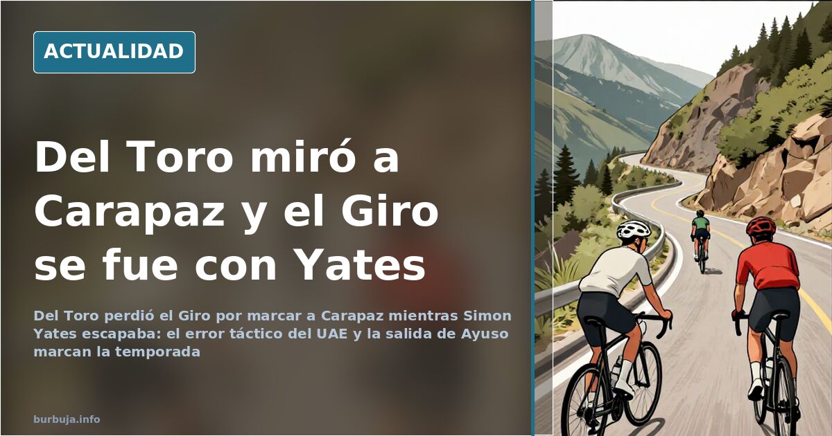 Ciclistas subiendo un puerto de montaña italiano durante el Giro 2025, con el grupo estirado en fila india y niebla en la cim