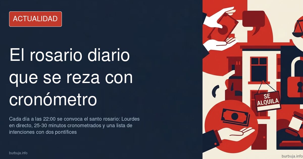 Primer plano de un rosario de madera junto a una pantalla que emite el santo rosario desde Lourdes