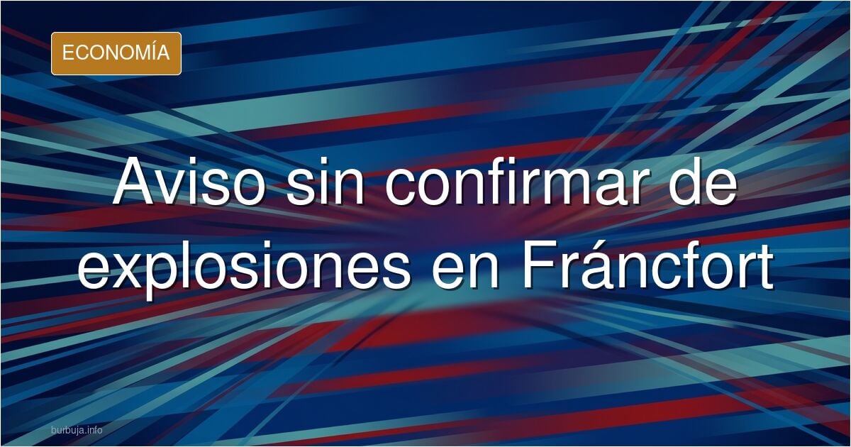 Skyline urbano de Fráncfort al anochecer con gráficos bursátiles superpuestos