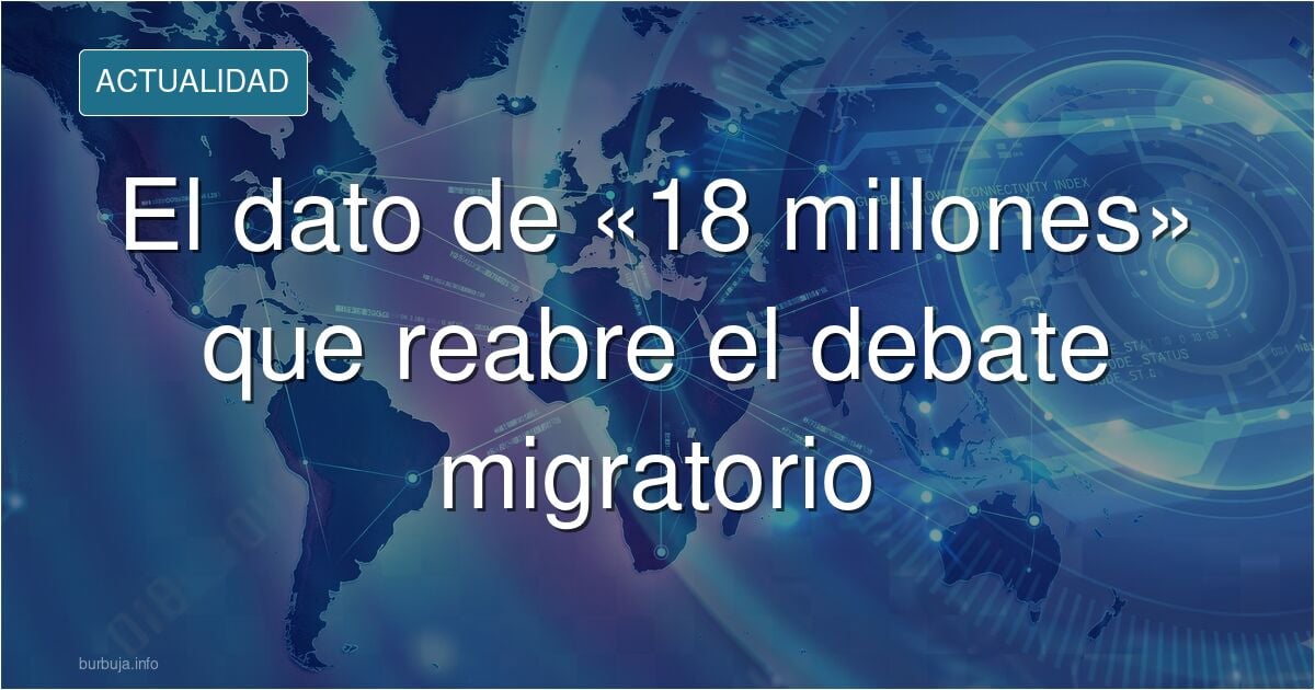 Andén de estación de tren español con viajeros diversos esperando, escena cotidiana del debate sobre inmigración y población 