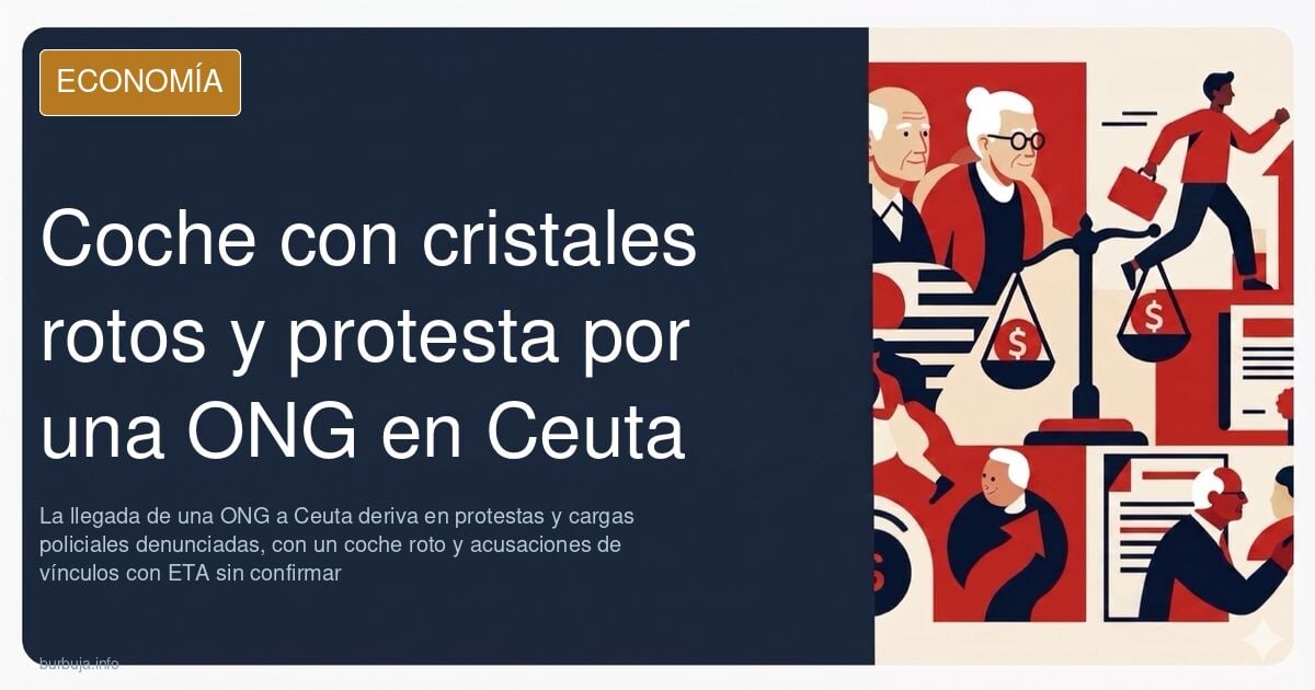 Coche con cristales rotos y agentes durante la protesta por la llegada de una ONG a Ceuta