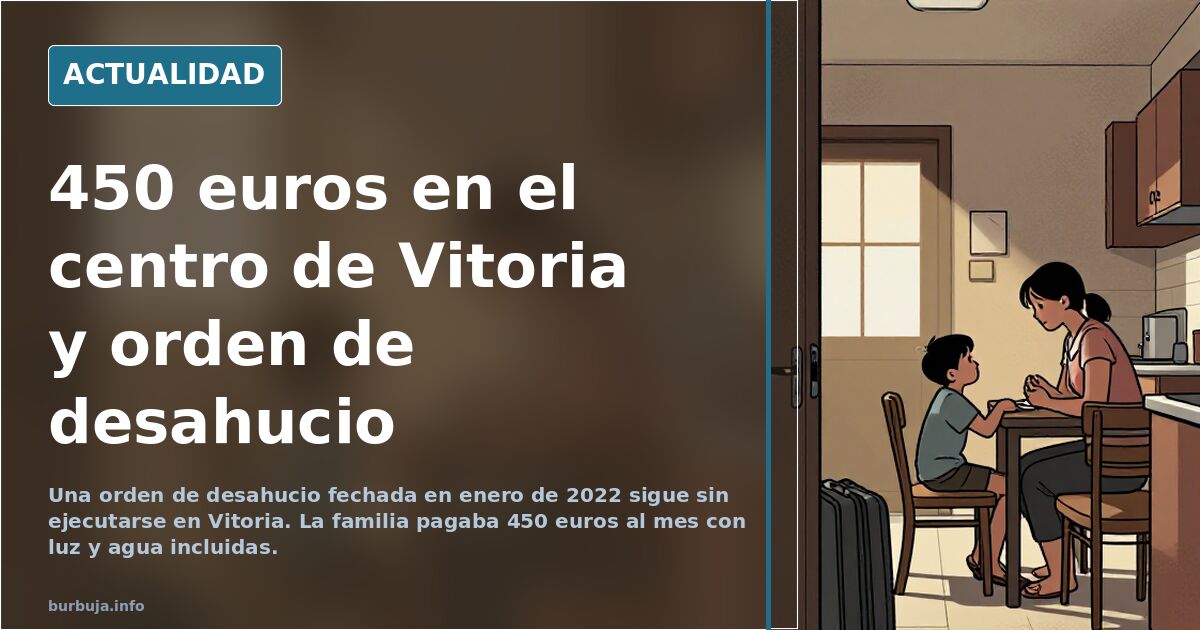 Edificio de viviendas en el centro de Vitoria con el portal cerrado y buzones metálicos