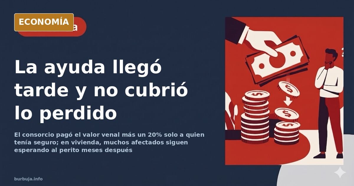 Viviendas dañadas junto a casetas de obra y maquinaria en una zona afectada por una catástrofe natural