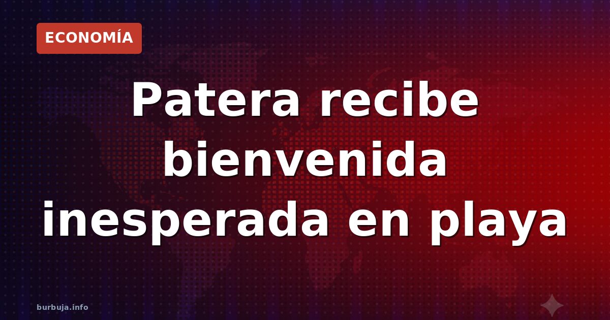 La inesperada bienvenida de unas bañistas a una patera