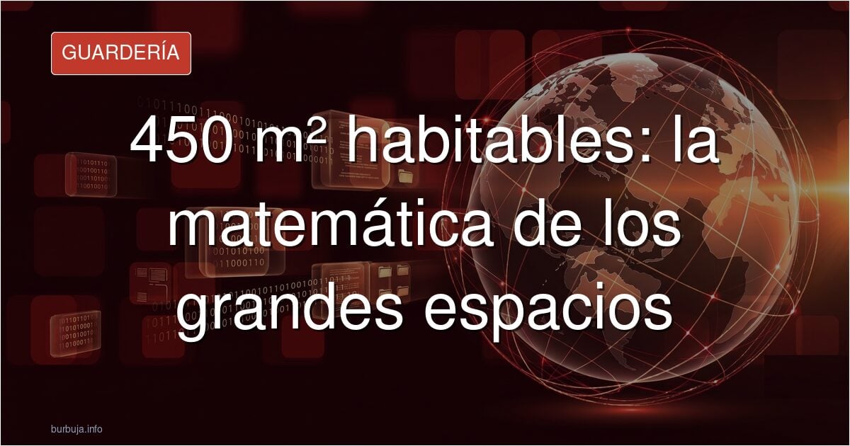Sofá pegado a la pared en un salón con espacio de sobra