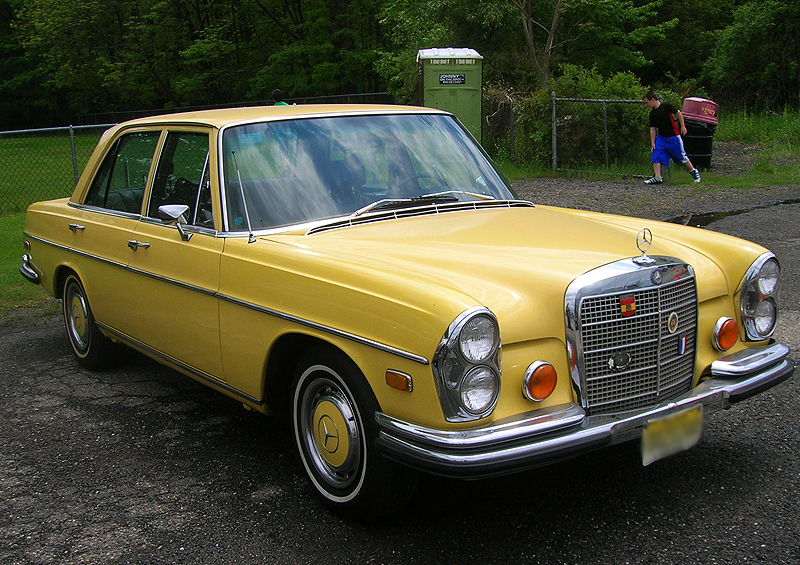 1970-Mercedes-280SE-4.5-a-Andy-Permison.jpg