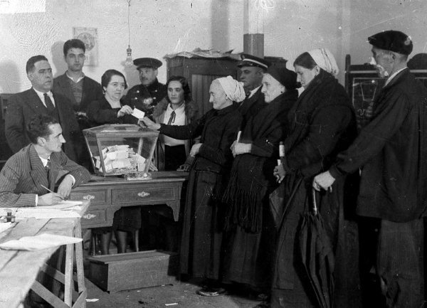 voto-femenino-1933.jpg
