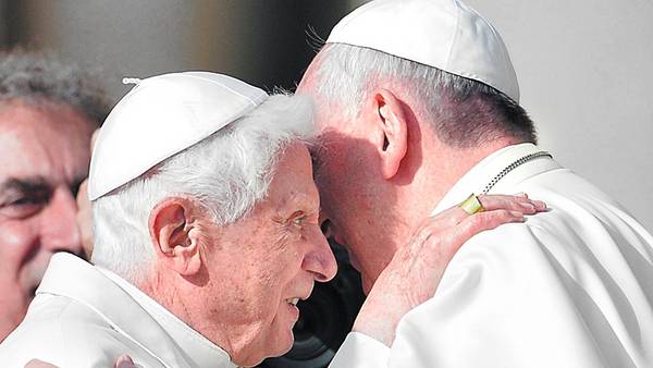 Juntos-Francisco-Benedicto-XVI-AFP_CLAIMA20140929_0030_27.jpg