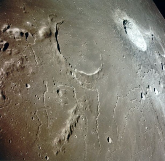 Dibujo20131214-moon-Prinz-crater-Apollo-15-580x565.jpg