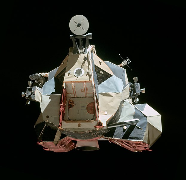 622px-Apollo_17_LM_Ascent_Stage.jpg