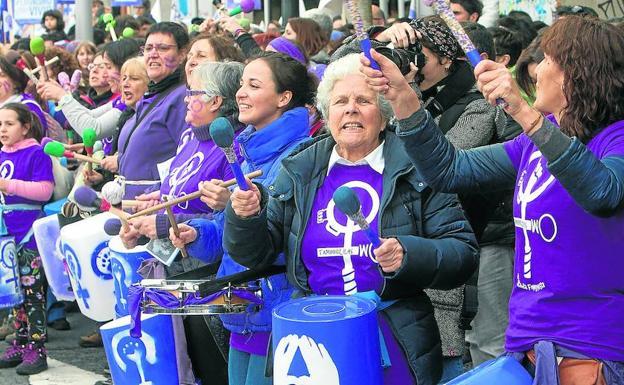 manifestacion-feminista-2018-bilbao-horario-recorrido-kyEC-U5011933598673nC-624x385@El%20Correo.jpg