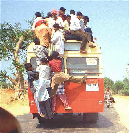 India_Hampi_Bus.jpg