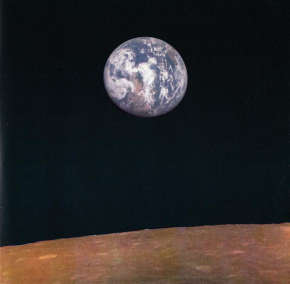 Dibujo20131214-zond-07-earthrise-on-the-moon-580x568.jpg