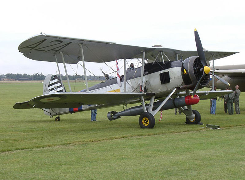 800px-Fairey_Swordfish_on_Airfield.jpg