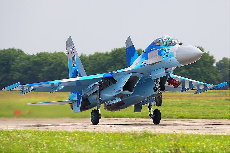 800px-Sukhoi_Su-27UB_Belyakov.jpg